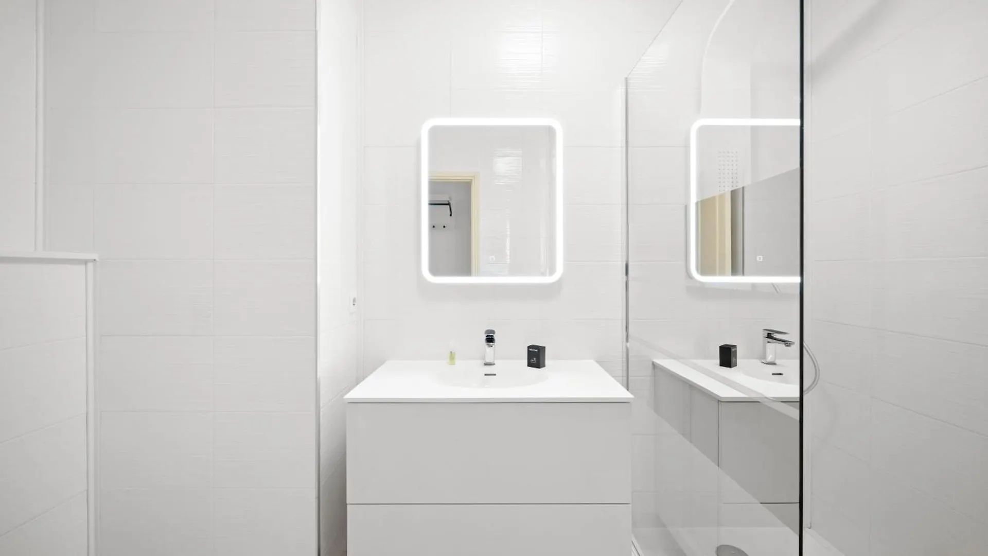 Studio Pour Deux Tres Jolie Au Centre Ville Menton 0*,